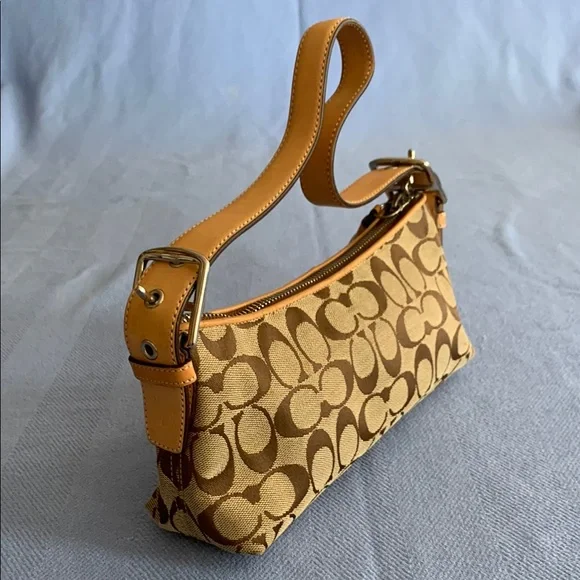 Coach Signature Model 6371 y2k Shoulder Bag - Picture 3 of 8